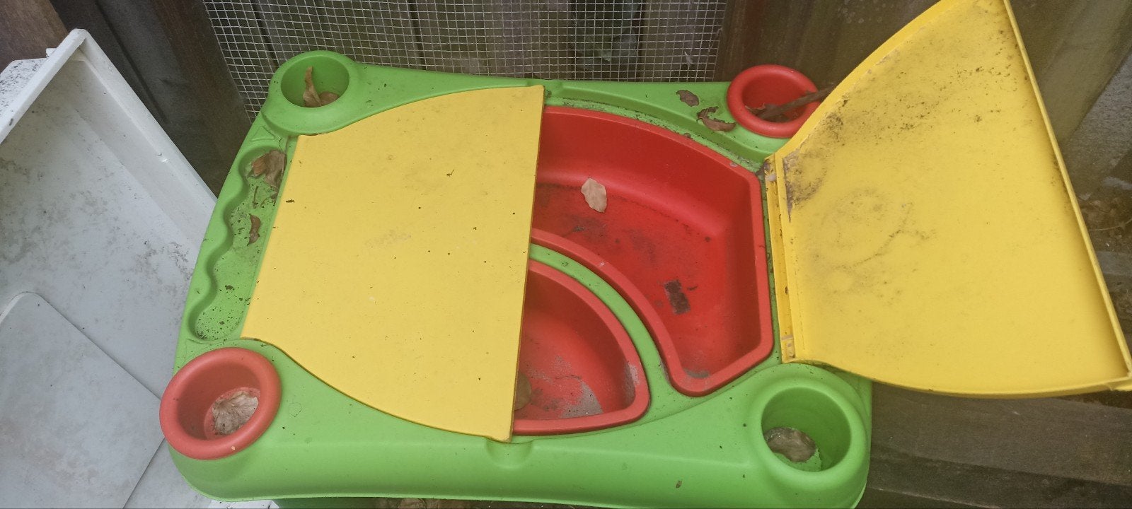 Zand- en watertafel - gratis af te halen, Kinderen en Baby's, Ophalen, Gebruikt