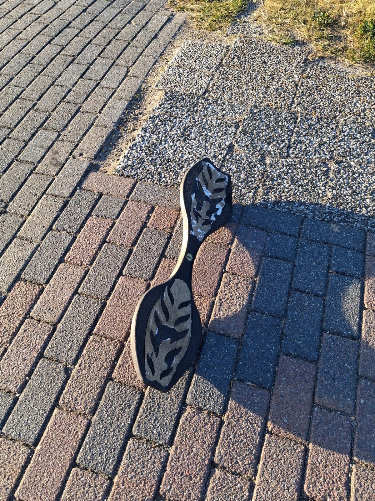 Waveboard met camouflagepatroon - Zo goed als nieuw, Ophalen, Zo goed als nieuw, Waveboard