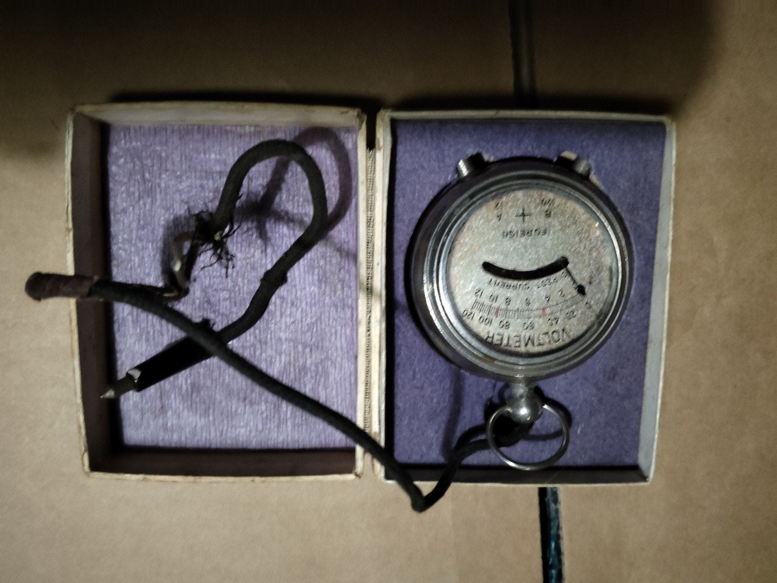 Vintage Voltmeter in originele doos, Antiek en Kunst, Ophalen of Verzenden