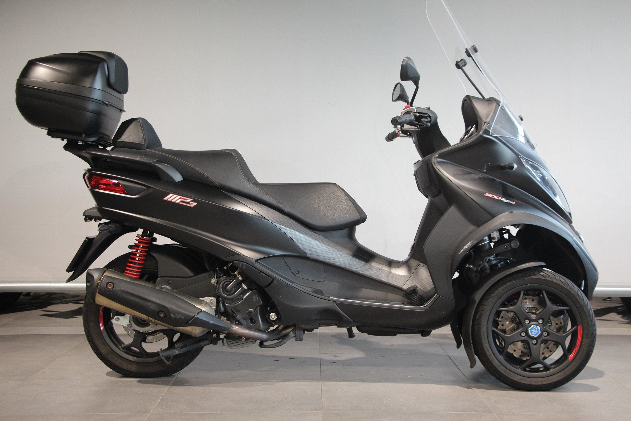 Piaggio MP3 500 HPE SPORT ADVANCED (bj 2018), Scooter, Info@piaggio.com, Bedrijf, Piaggio & C. S.P.A.