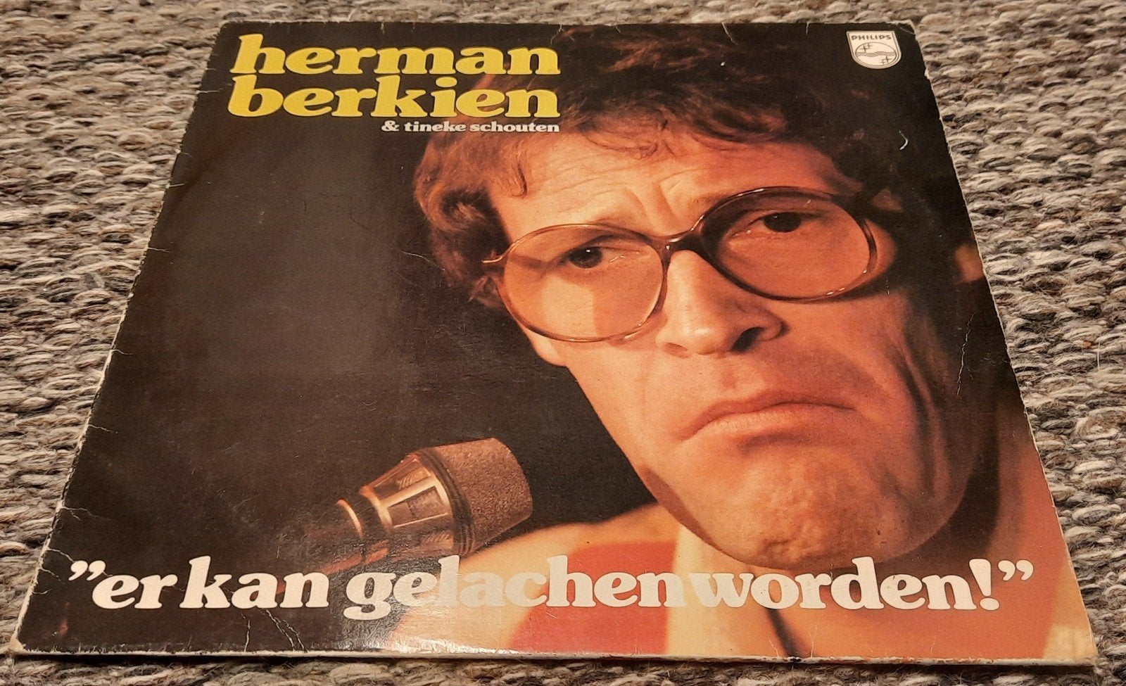 lp: Herman Berkien & T. Schouten - Er kan gelachen worden!, Ophalen of Verzenden