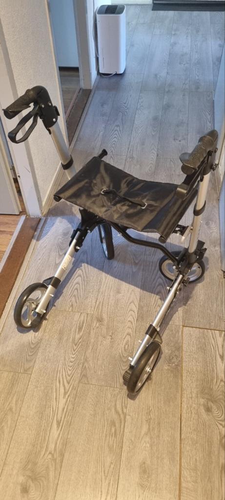 Lichtgewicht Loopwagen – Weinig Gebruikt, Ophalen