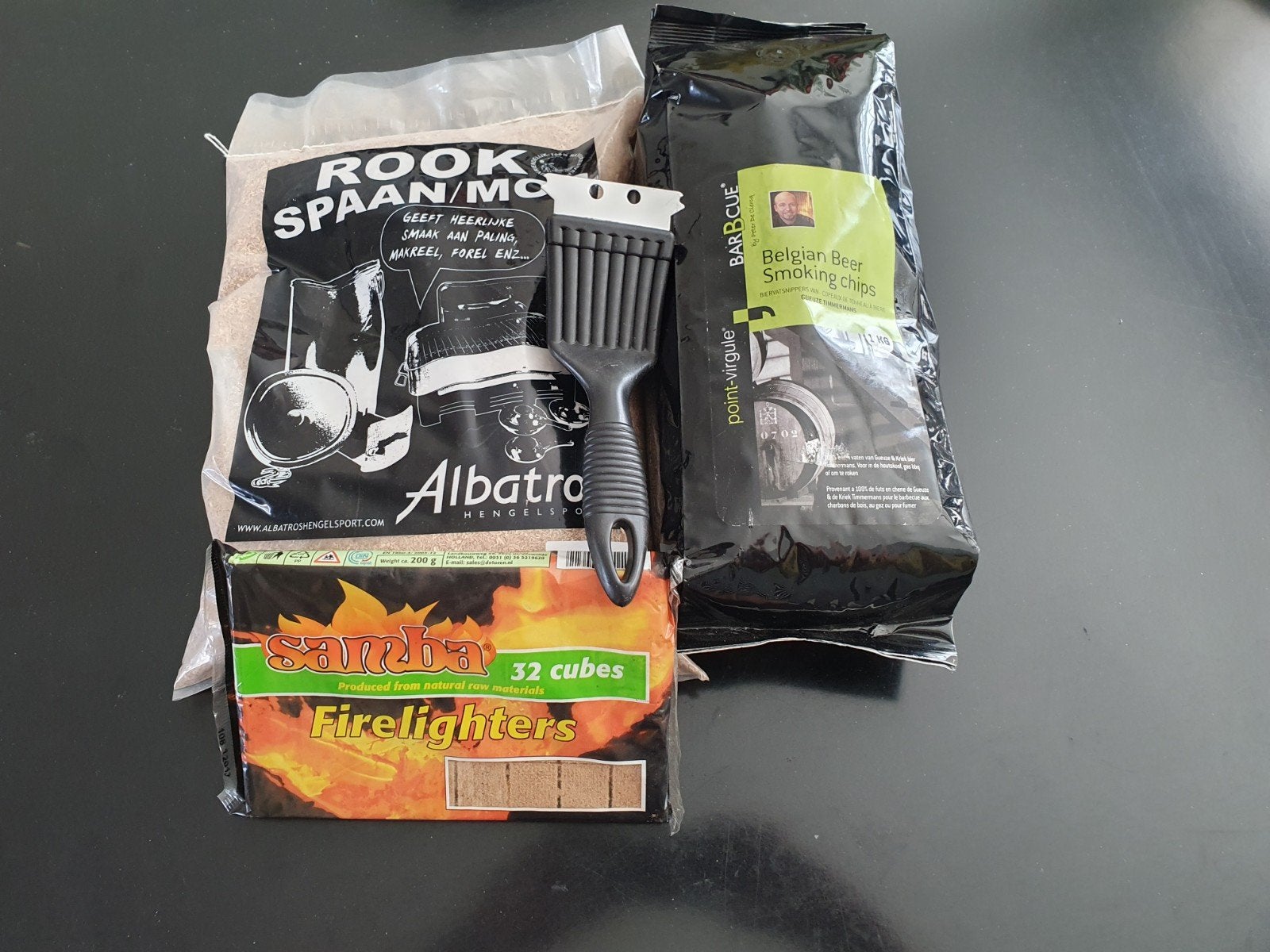 Rookmot, rookhout, borsteltje, aanmaakblokjes voor BBQ/roken, Ophalen of Verzenden, Nieuw, Albatros, Point-Virgule, Samba
