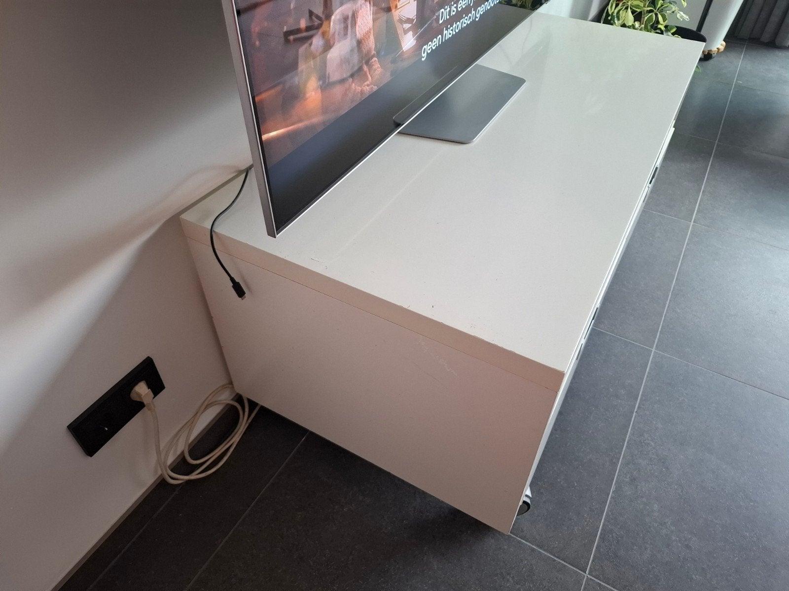 Tv meubel, Ophalen of Verzenden, 50 tot 75 cm, 150 tot 200 cm, Minder dan 100 cm
