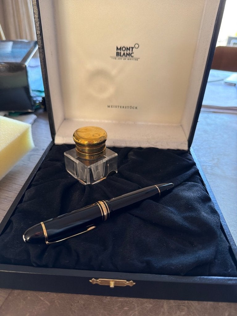 Mont Blanc Meisterstück Vulpen met inktflesje in nieuwstaat, Met doosje, Ophalen of Verzenden, Zo goed als nieuw, Vulpen