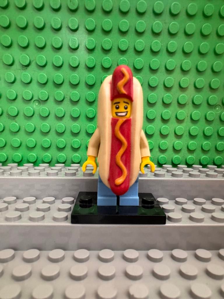 Lego Minifigure Series 13 Hot Dog Man, Ophalen of Verzenden, Zo goed als nieuw
