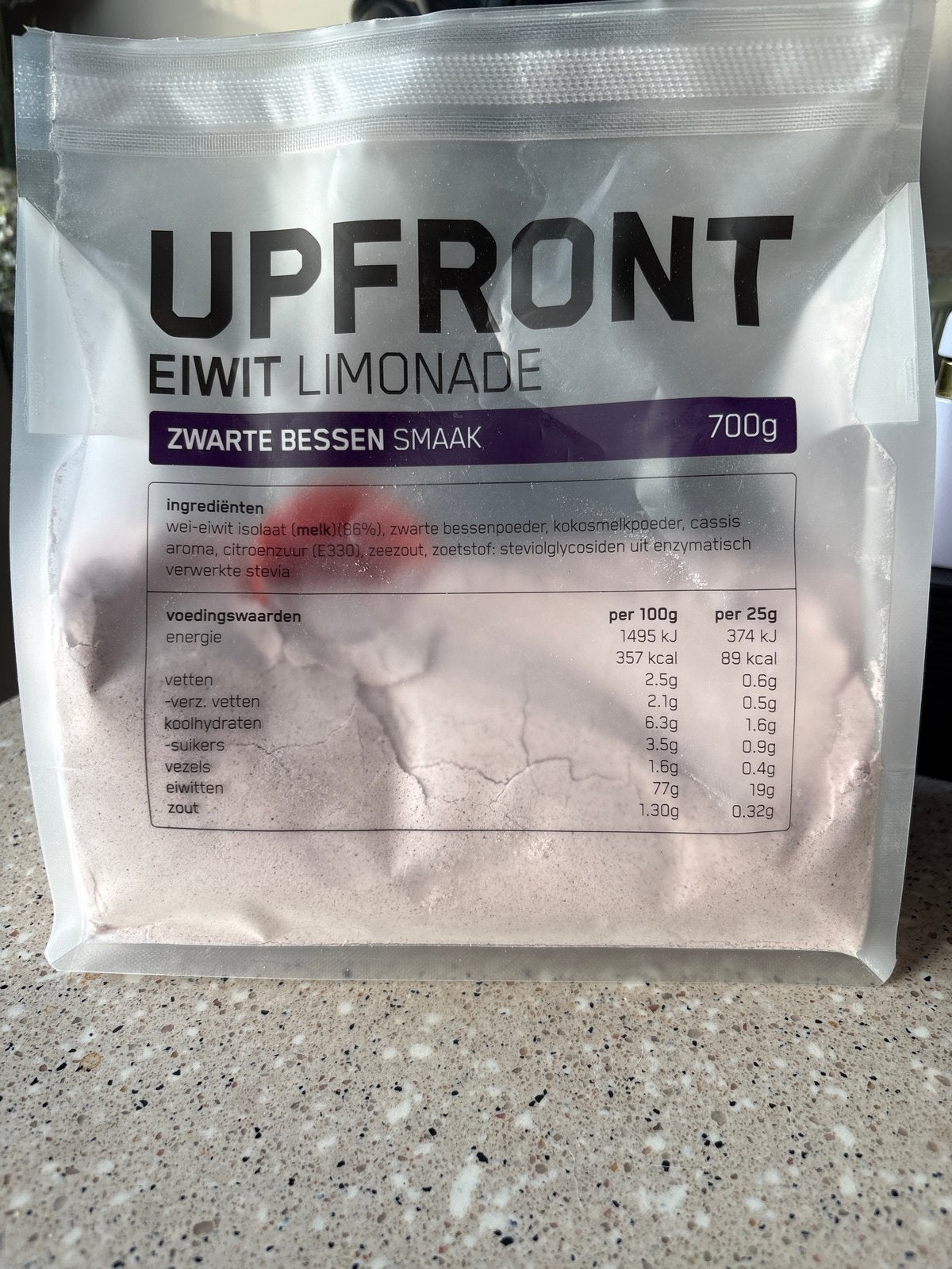 UPFRONT Eiwit Limonade Zwarte Bessen Smaak 700g, Sport en Fitness, Ophalen of Verzenden, Zo goed als nieuw, Poeder of Drank