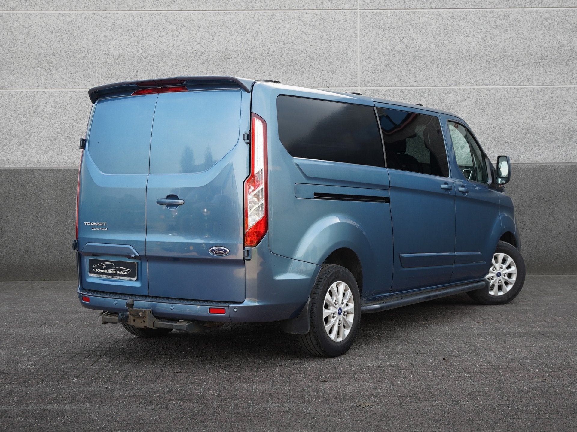 Foto 2 van Ford Transit Custom 320 2.0 TDCI 170pk L2H1 Limited DC | Dub