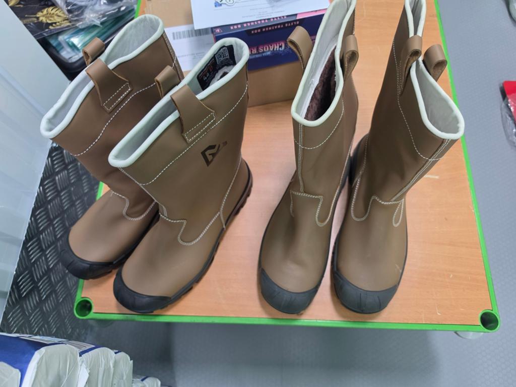 Nieuwe bruine werklaarzen - Comfortabel en stevig, Ophalen, Nieuw