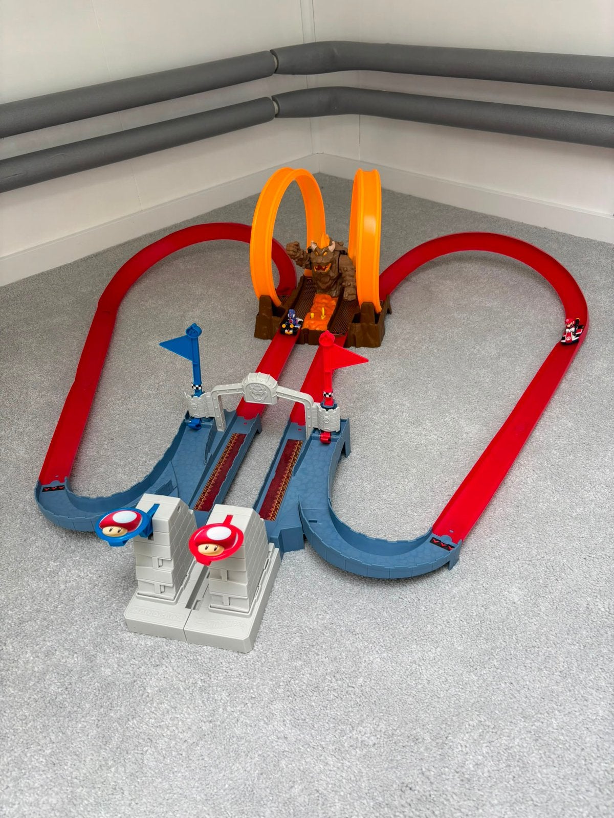 Mariokart Bowsers Castle Chaos Play Set modulair, Kinderen en Baby's, Ophalen of Verzenden, Zo goed als nieuw, Elektrisch, Overige merken