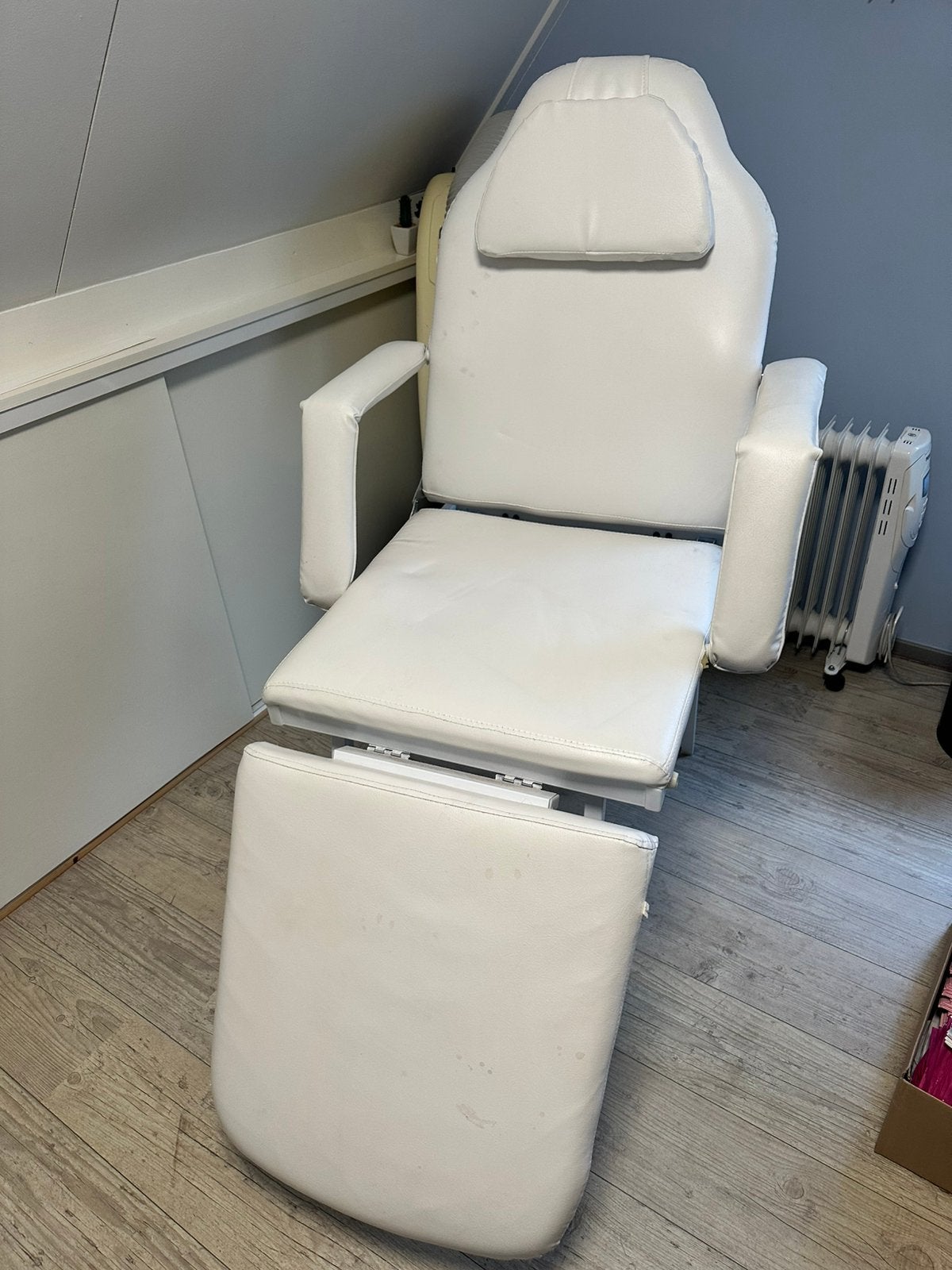 Behandelstoel niet elektrisch, Ophalen, Gebruikt, Massagetafel