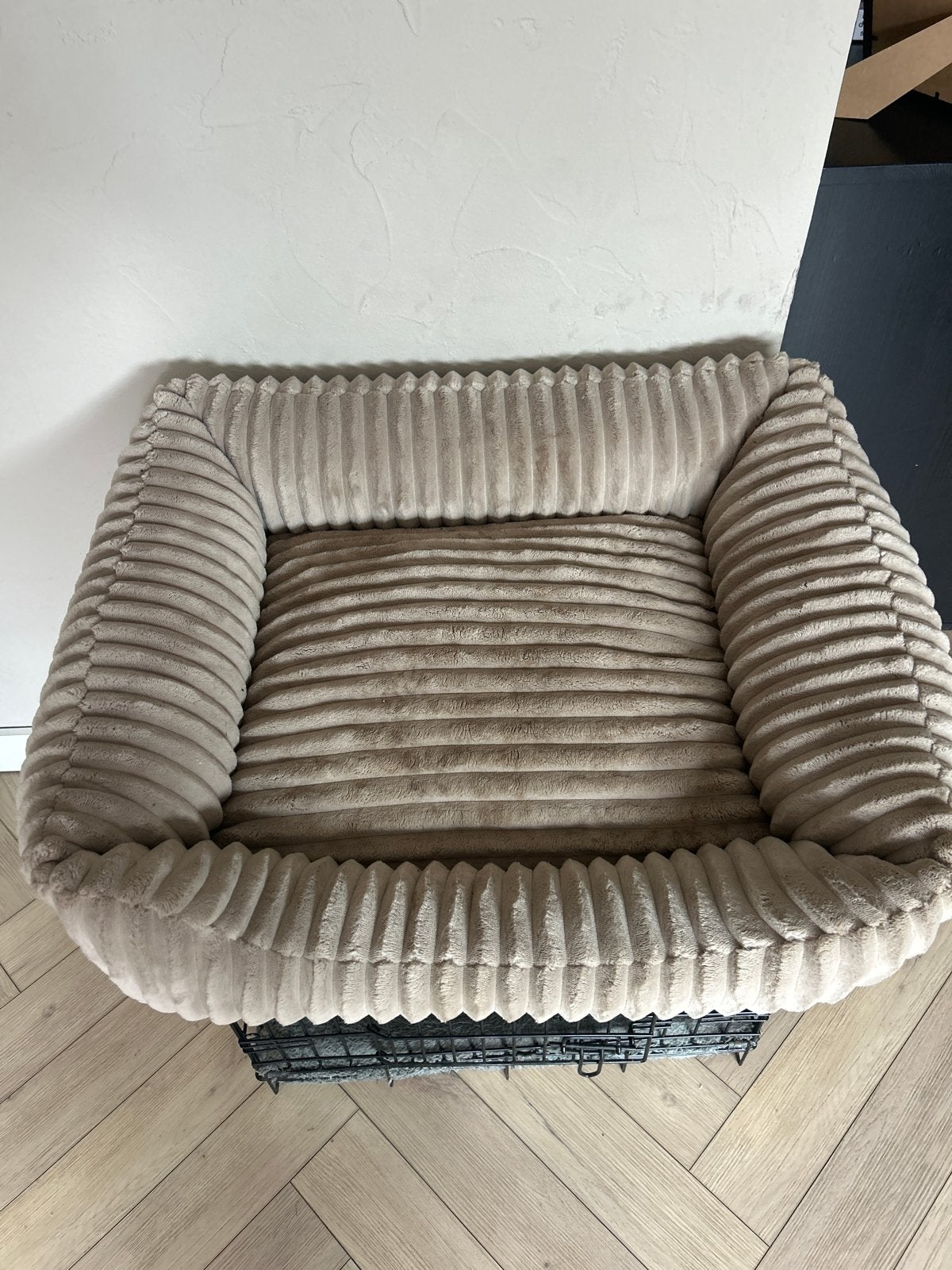 Hinden mand beige ribstof zgan, Dieren en Toebehoren, Ophalen, Zo goed als nieuw