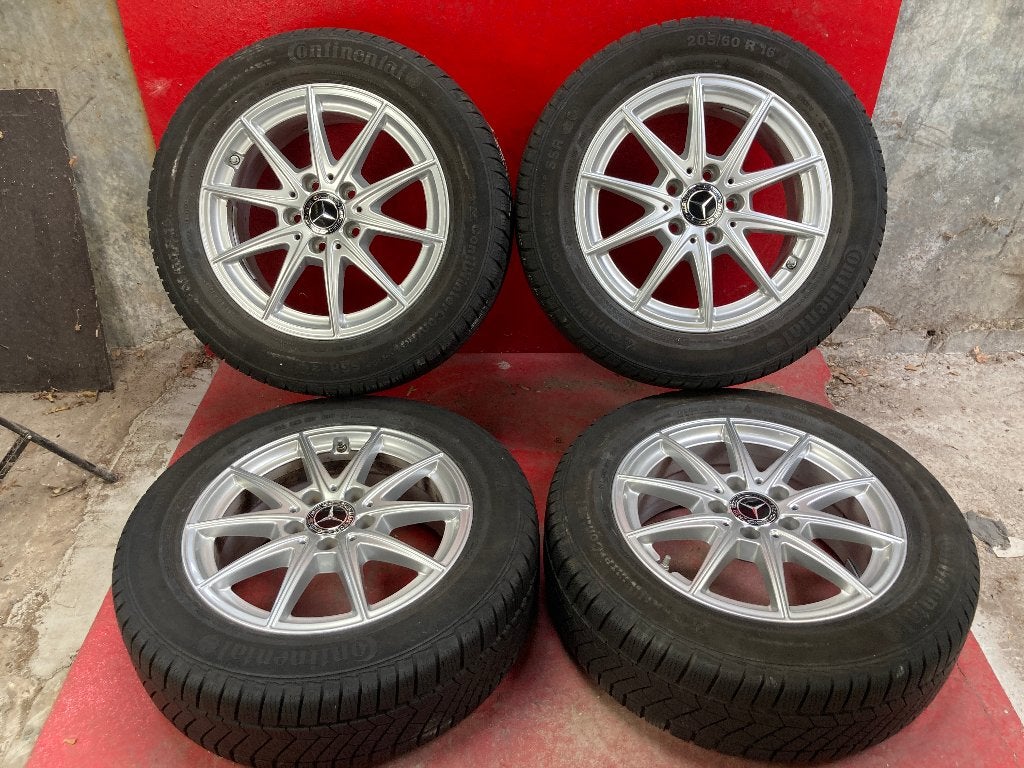 Winterbanden Mercedes A Klasse 205/60R16 Continental, Auto-onderdelen, Gebruikt, 16 inch, ., Banden en Velgen