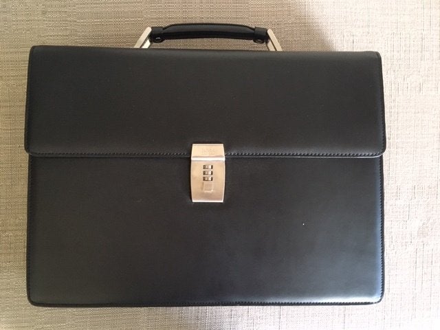 Hugo Boss schoudertas / aktentas / laptoptas, Sieraden, Tassen en Uiterlijk, Overige merken, Zwart, Nieuw, Ophalen of Verzenden