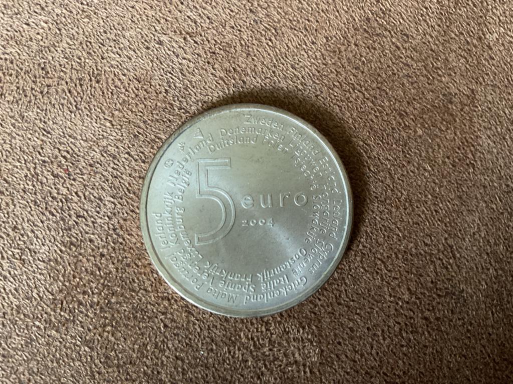 5 Euro munt 2004 Koningin Beatrix, Ophalen of Verzenden, Koningin Beatrix, Euro's, Losse munt