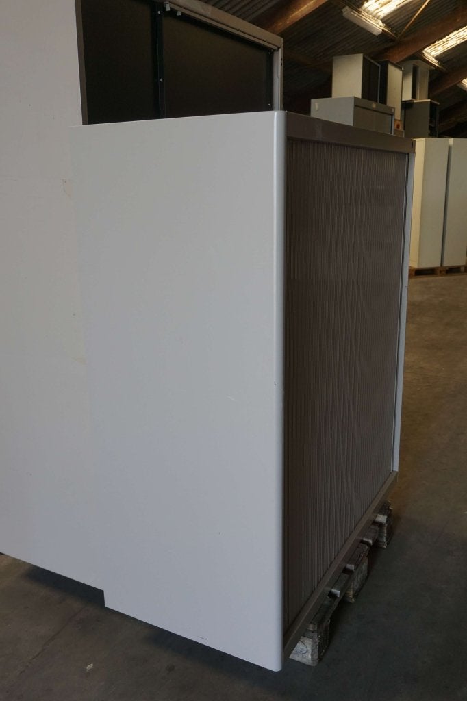 Diepe archiefkast zadelkast roldeurkast opbergkast, Huis en Inrichting, 100 tot 150 cm, 100 tot 150 cm, Niet ingevuld, Niet ingevuld