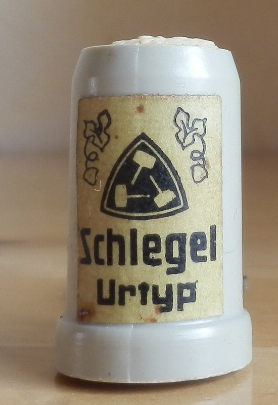 C211 sleutelhanger bierpul schlegel urtyp -, Ophalen of Verzenden, Zo goed als nieuw, Sport