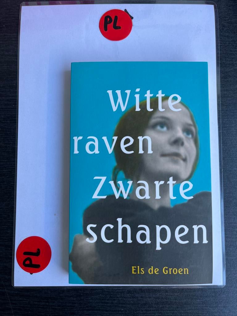 Witte raven Zwarte schapen - Els de Groen, Boeken, Romans, Ophalen of Verzenden, Zo goed als nieuw, Nederland