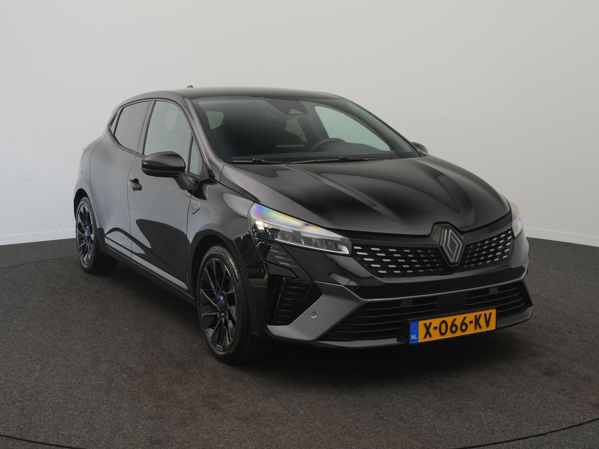 Renault Clio 1.6 E-Tech Full Hybrid 145 Esprit Alpine - RIJK, 12 maanden, Gebruikt, Zwart, Origineel Nederlands