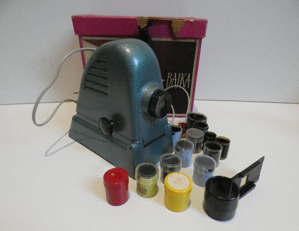 Te koop vintage Bajka Diaskop projector, toverlantaarn, Verzamelen, Ophalen of Verzenden, 1940 tot 1960, Projector