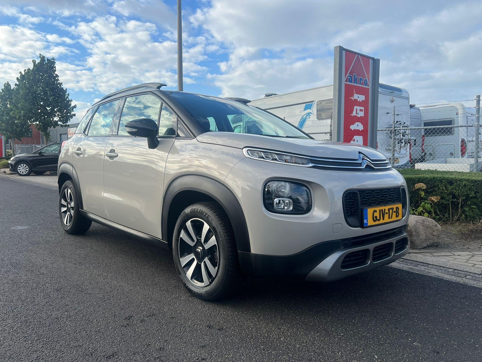 Citroen C3 Aircross 1.2 PureTech S&S Shine | Airco | Cruise, Auto's, Gebruikt, Euro 6, Automatische klimaatregeling, 600 kg