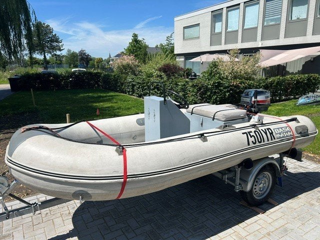 Complete set: Base Marine 390 met Yamaha 28pk en trailer, Watersport en Boten, Rubberboten, Aluminium, Gebruikt, 4 m, Peddels