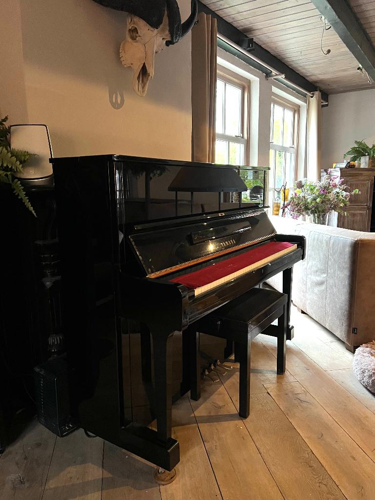 Prachtige Yamaha Disklavier MX100II XG – Zelfspelende piano, Muziek en Instrumenten, Piano's, Ophalen, Zwart, Zo goed als nieuw