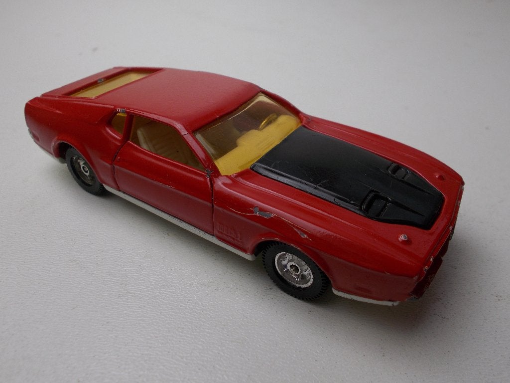 1972 Corgi Toys 391 JAMES BOND 007 FORD MUSTANG MACH 1.