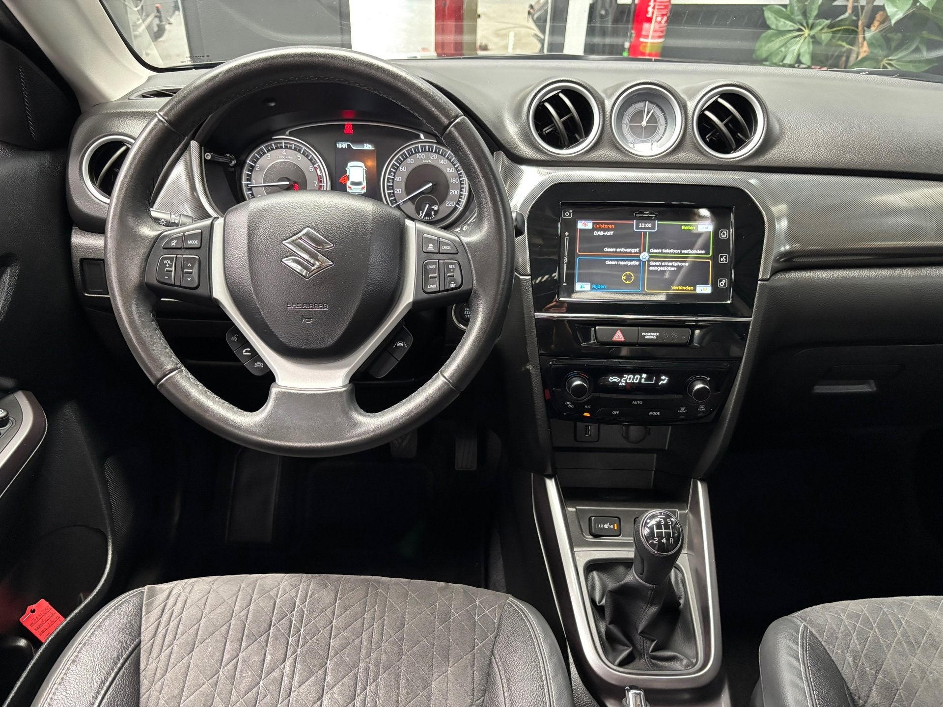 Foto 19 van Suzuki VITARA 1.0 Boosterjet Stijl