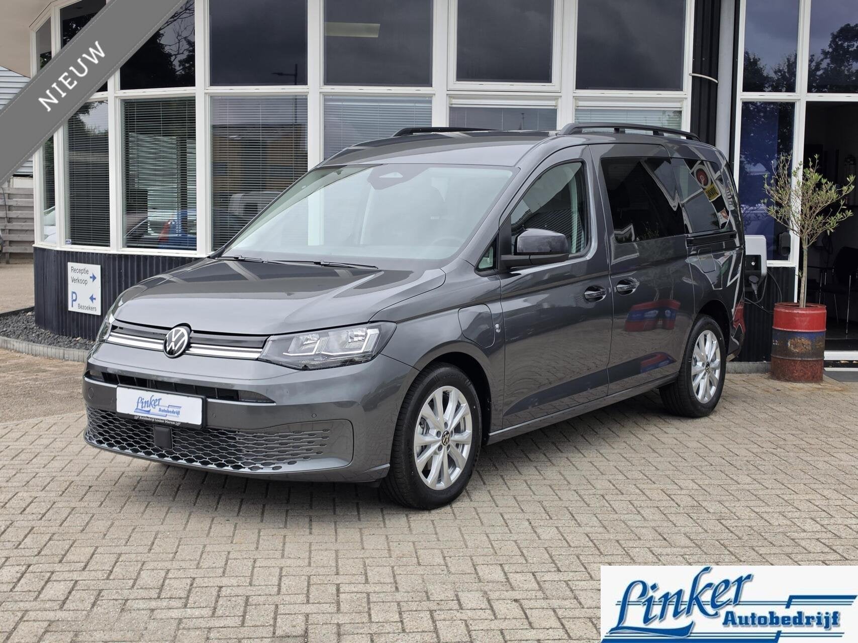 Volkswagen Caddy Maxi 1.5 TSI Hybride 7-PERS|NIEUW! INCL BTW, Auto's, Stof, Zwart, 4 cilinders, 7 stoelen