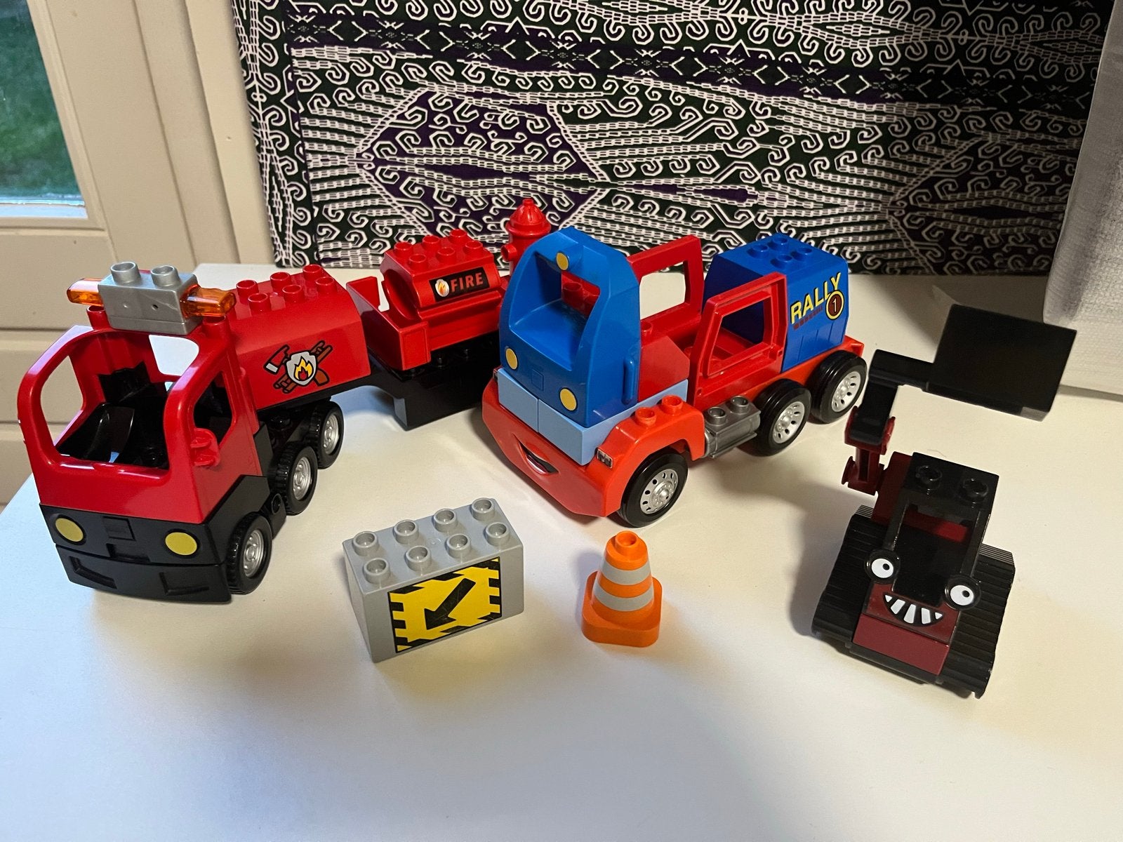 Grote set Duplo bouwvoertuigen en brandweerwagen, Gebruikt, Overige thema's, Ophalen of Verzenden, Meerdere sets