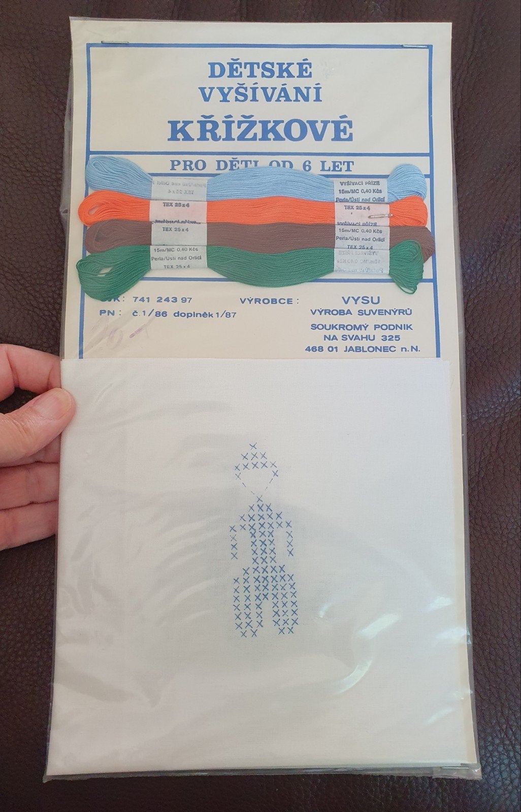 vintage Tsjecho-Slowakije borduurpakket 1986, Verzenden, Handborduren, Borduurpakket