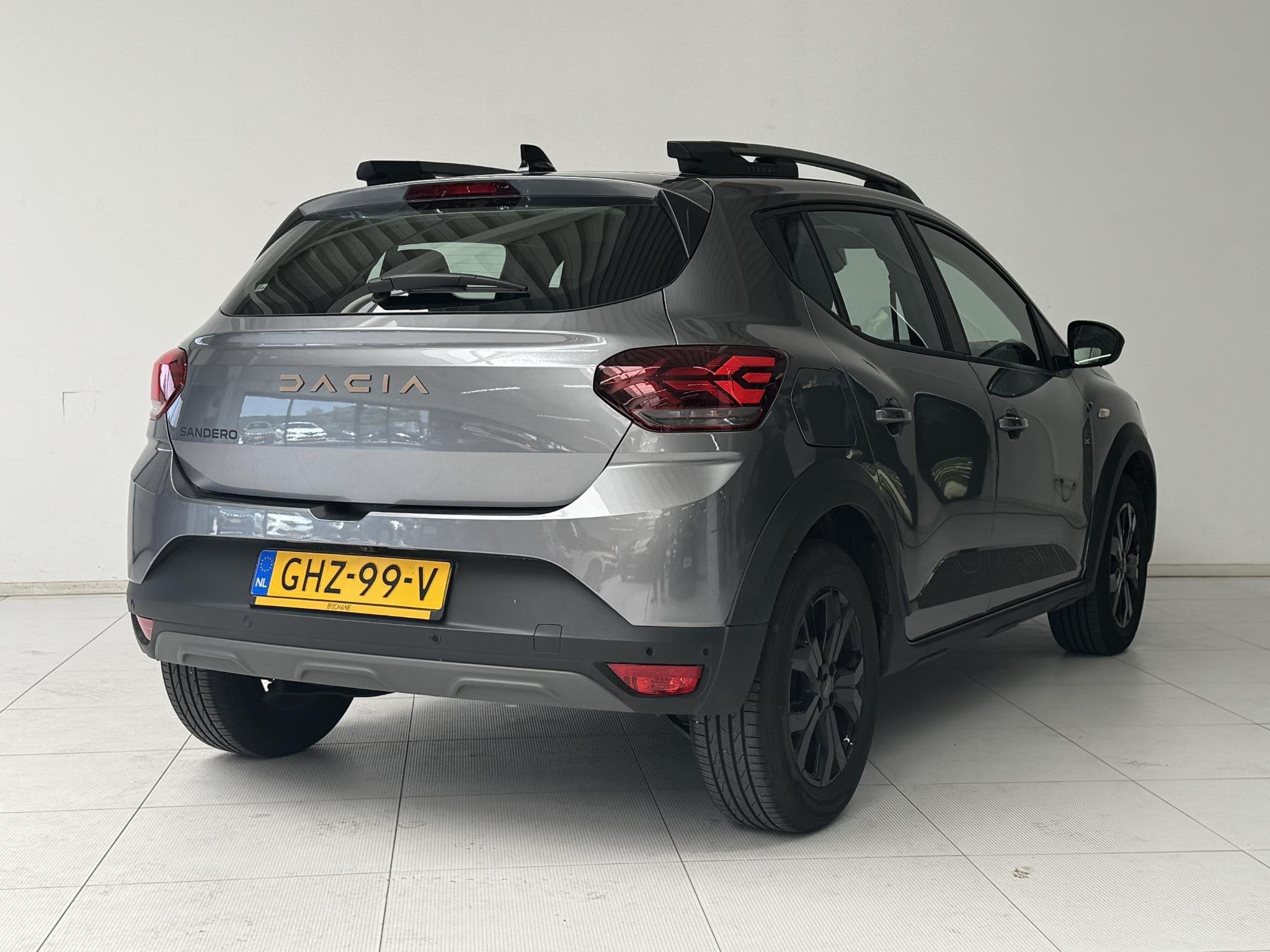 Dacia Sandero Stepway 1.0 TCe 90 Extreme | Automaat | Naviga, Auto's, Stof, Met garantie (alle), Origineel Nederlands, 91 pk