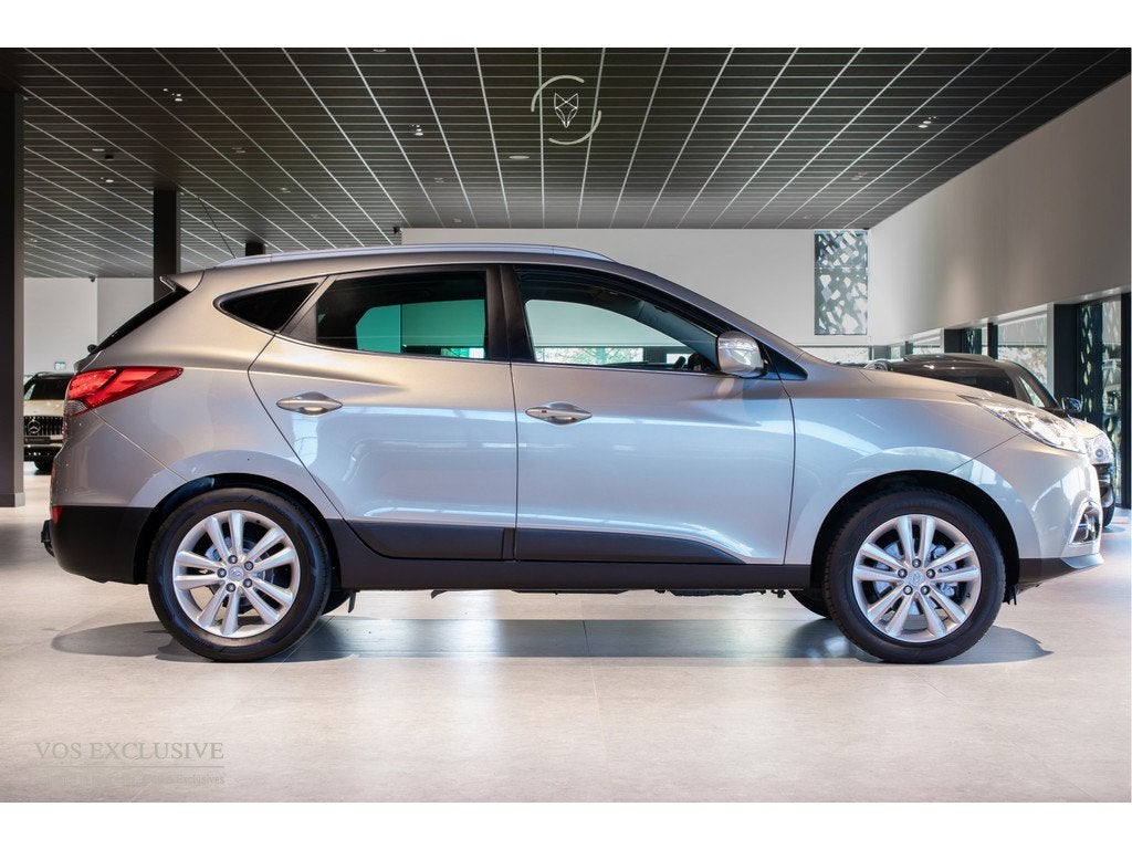 Hyundai ix35 2.0i i-Catcher Pano|Leder|Keyless|Camera|Cruise, Auto's, Hyundai, Gebruikt, Zwart, 4 cilinders, Handgeschakeld