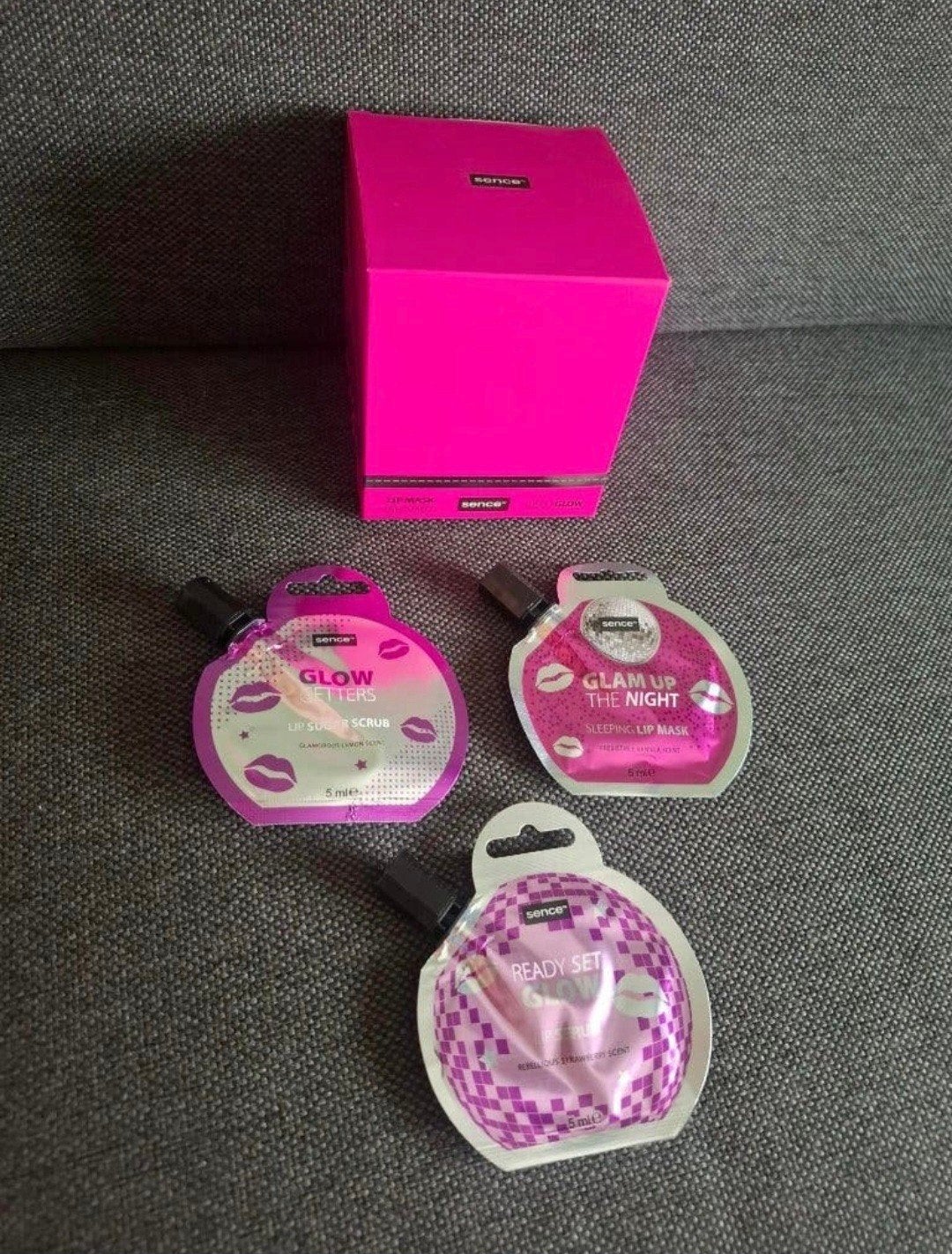 Doosje met lip mask treatment (advr 133), Ophalen of Verzenden, Nieuw, Lippen, Verzorging