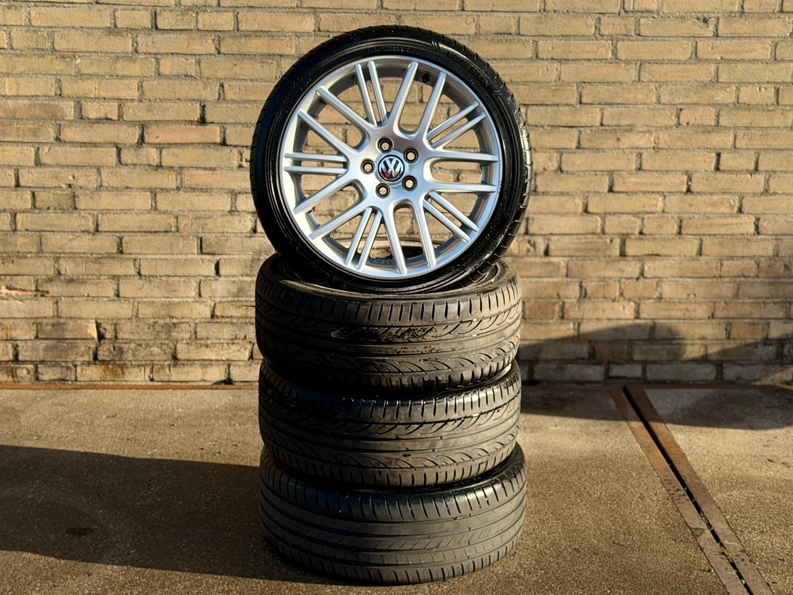 Borbet Velgen + Banden 17 inch!, Ophalen, 215 mm, Banden en Velgen, 17 inch