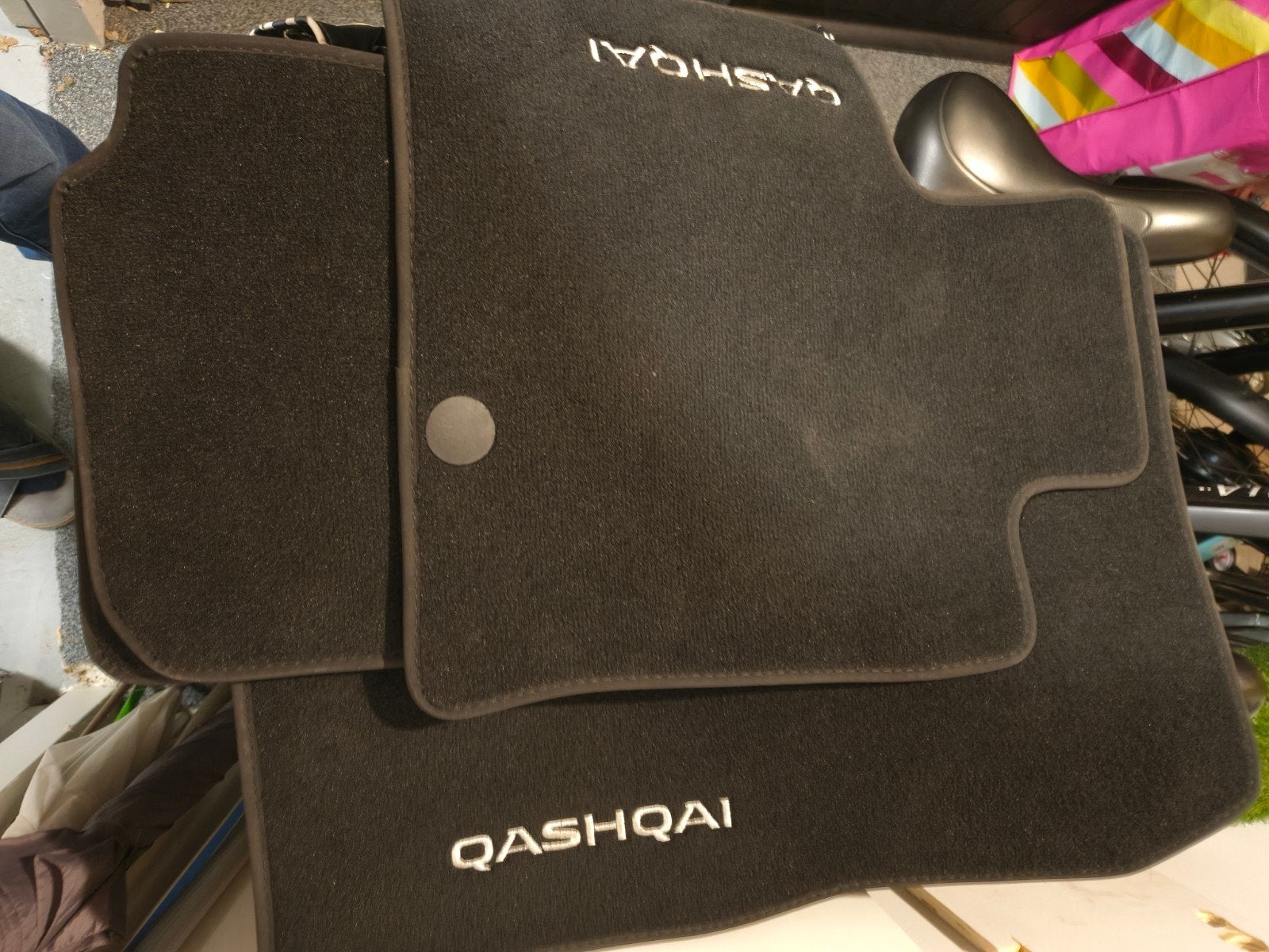 Qashqai automatten  j12 2026, Ophalen, Zo goed als nieuw