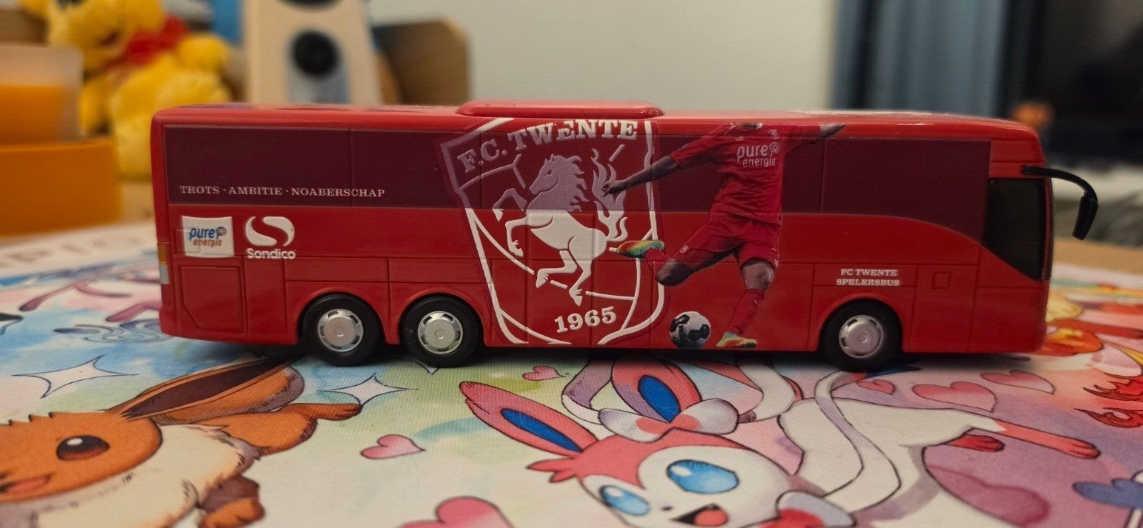 FC Twente 35 jaar in beeld boek met spelersbusjes, Ophalen, Balsport