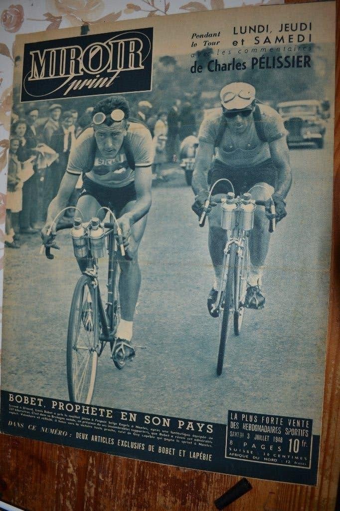 frankrijk 1950 mirroir sportkrant wielrenners fietsen koers, Ophalen of Verzenden, 1940 tot 1960, Krant