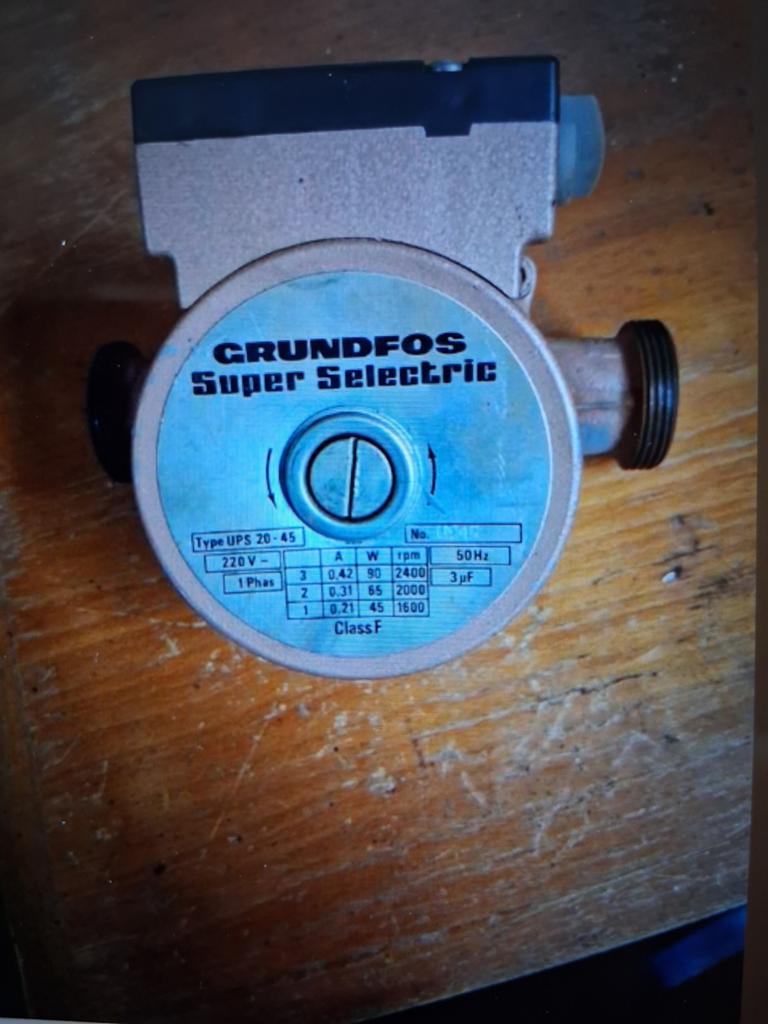 Circulatiepomp

Grundfos super selectie type UPS 20-45, Ophalen, Minder dan 30 cm, Overige typen, Minder dan 60 cm