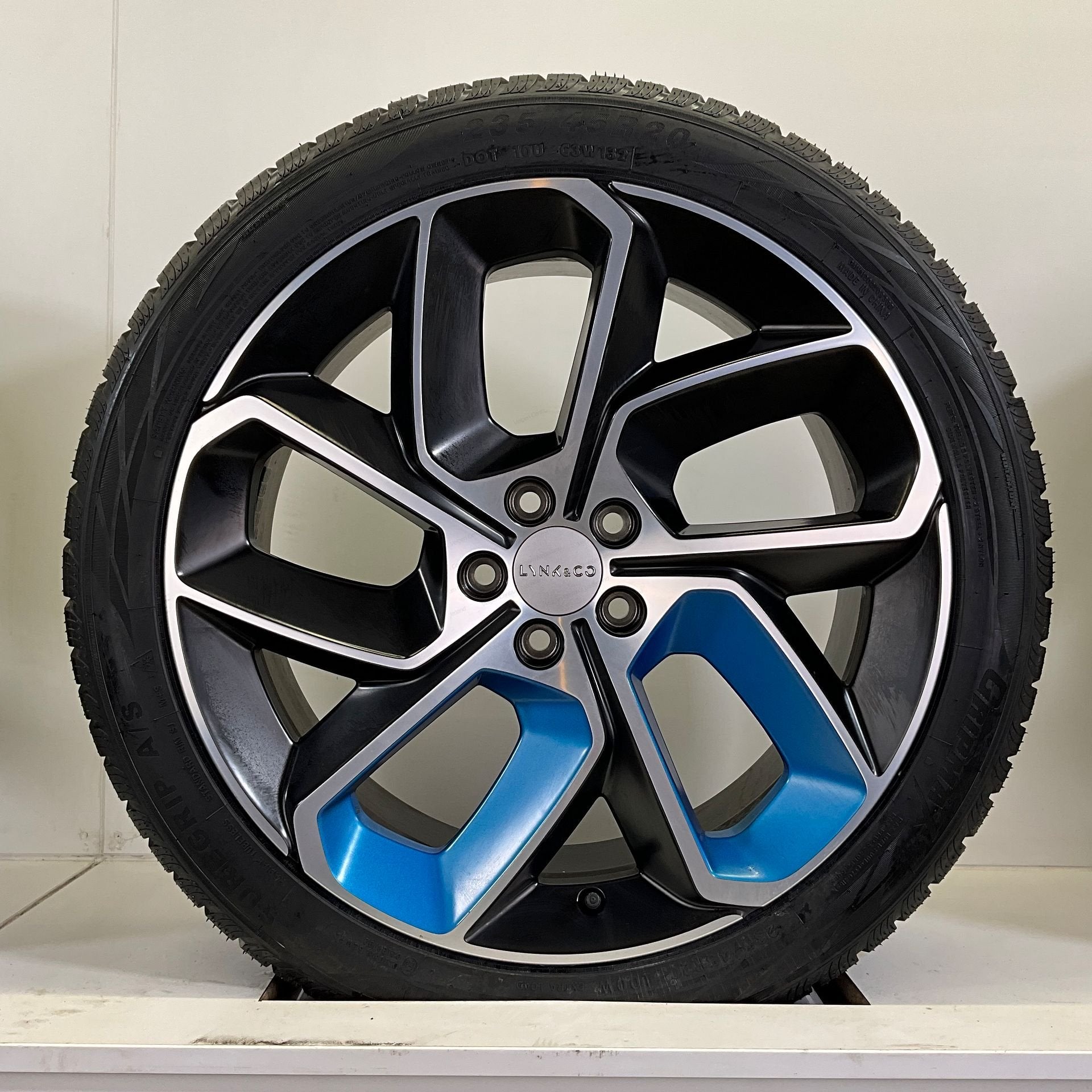 NIEUW LYNK & CO VELGEN SET ALL SEASON BANDEN 20 INCH, Auto-onderdelen, -, -, Banden en Velgen, Nieuw