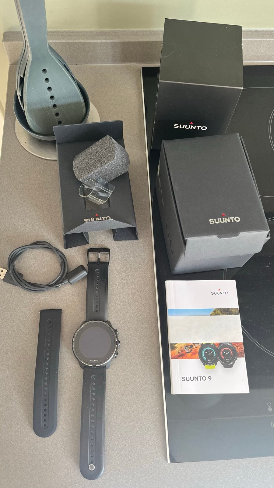 Suunto 9 sporthorloge - Robuust, GPS & waterdi, Gebruikt, Conditie, Zwart, Ophalen of Verzenden