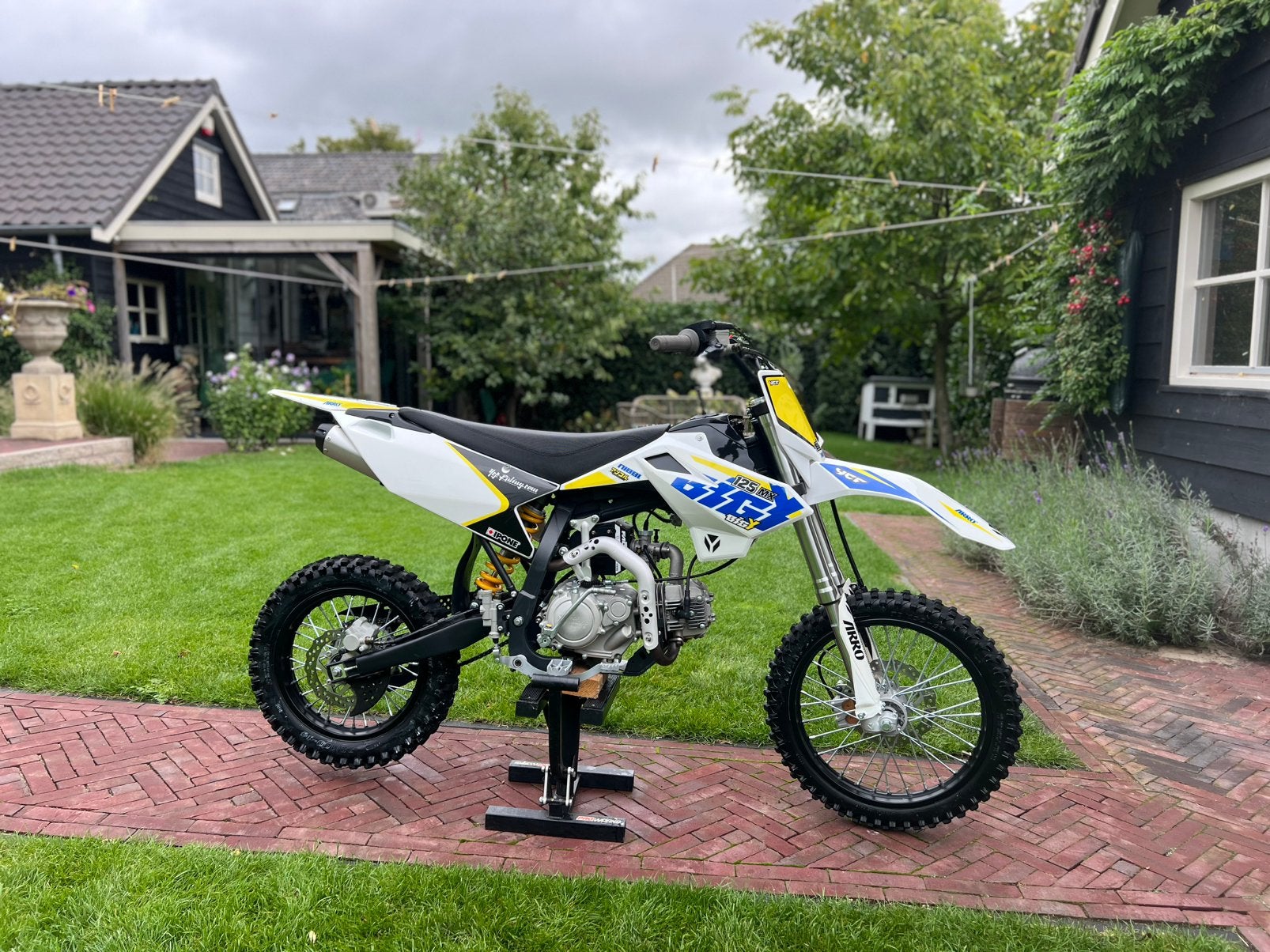Ycf Bigy - nieuwstaat - 4 takt - *€2599 nieuw!*, Ophalen, Zo goed als nieuw, Schijfrem, Pitbike