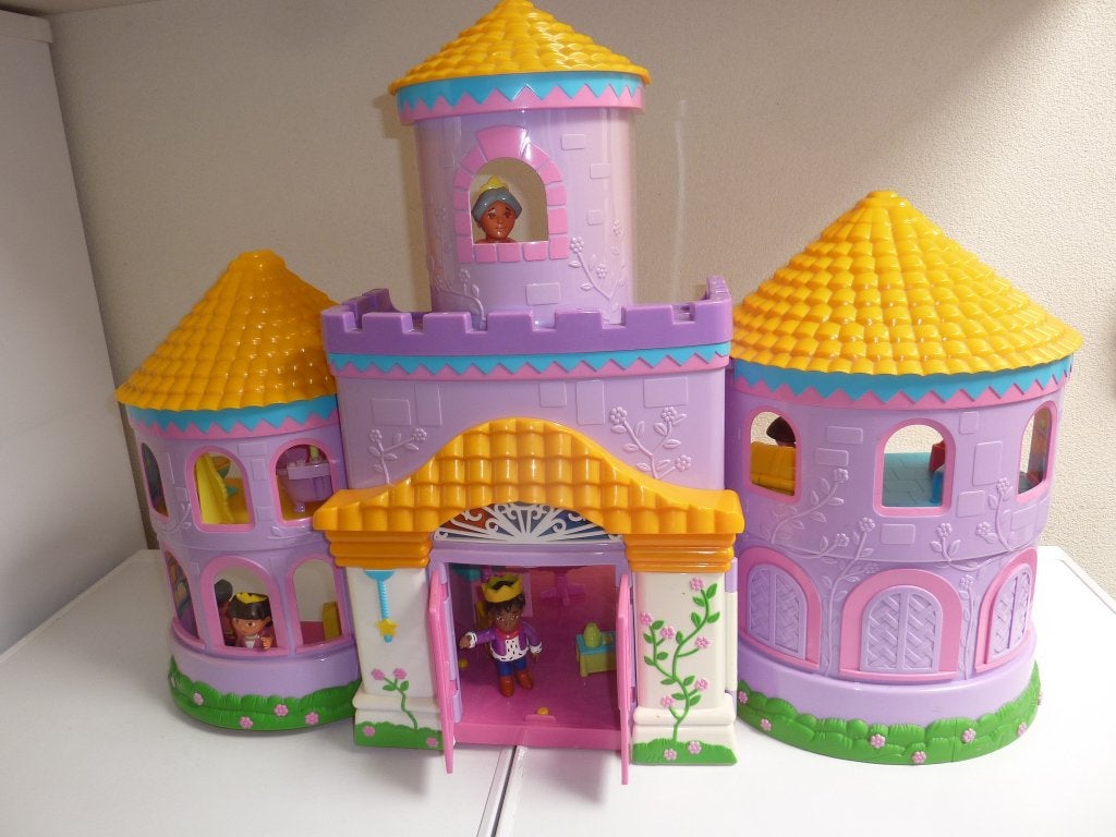 Dora's kasteel met poppetjes., Ophalen, Gebruikt, Poppenhuis