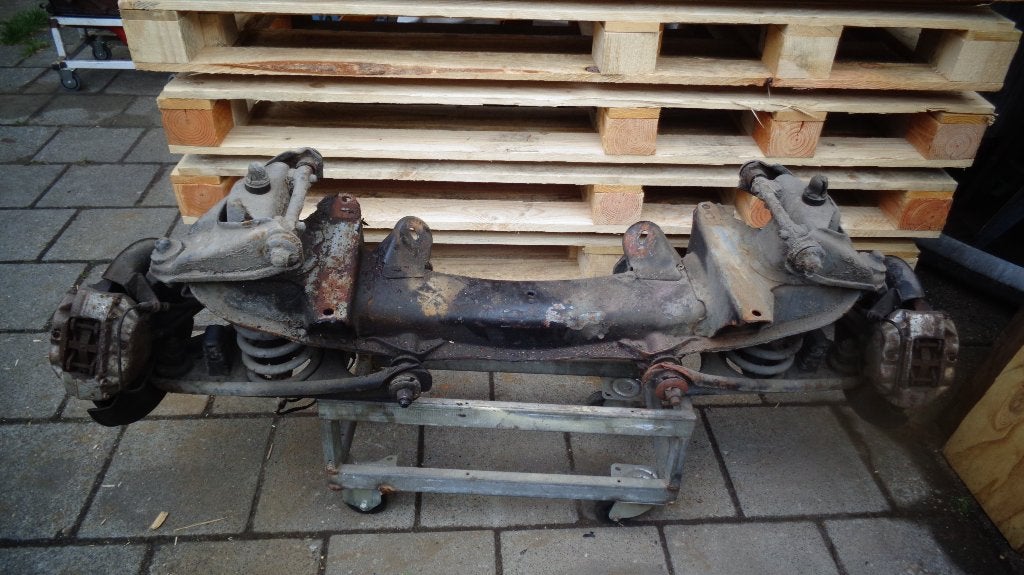 vooras volvo 142/144/145, Auto diversen, Handleidingen en Instructieboekjes, Ophalen