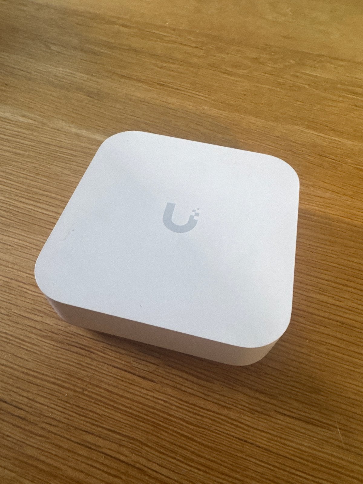 Ubiquiti UniFi Gateway Lite (UXG-Lite), Computers en Software, Ophalen of Verzenden, Zo goed als nieuw, Router