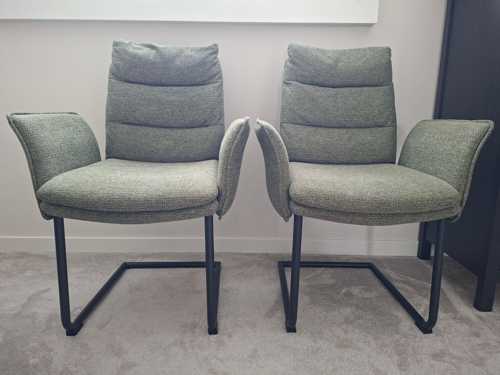 2x Leen Bakker Evi eetkamerstoelen, groen, zo goed als nieuw, Huis en Inrichting, Ophalen, Twee, Overige kleuren, Zo goed als nieuw