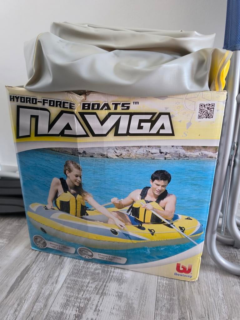 Bestway Hydro-Force Naviga Opblaasboot met Peddels, Ophalen