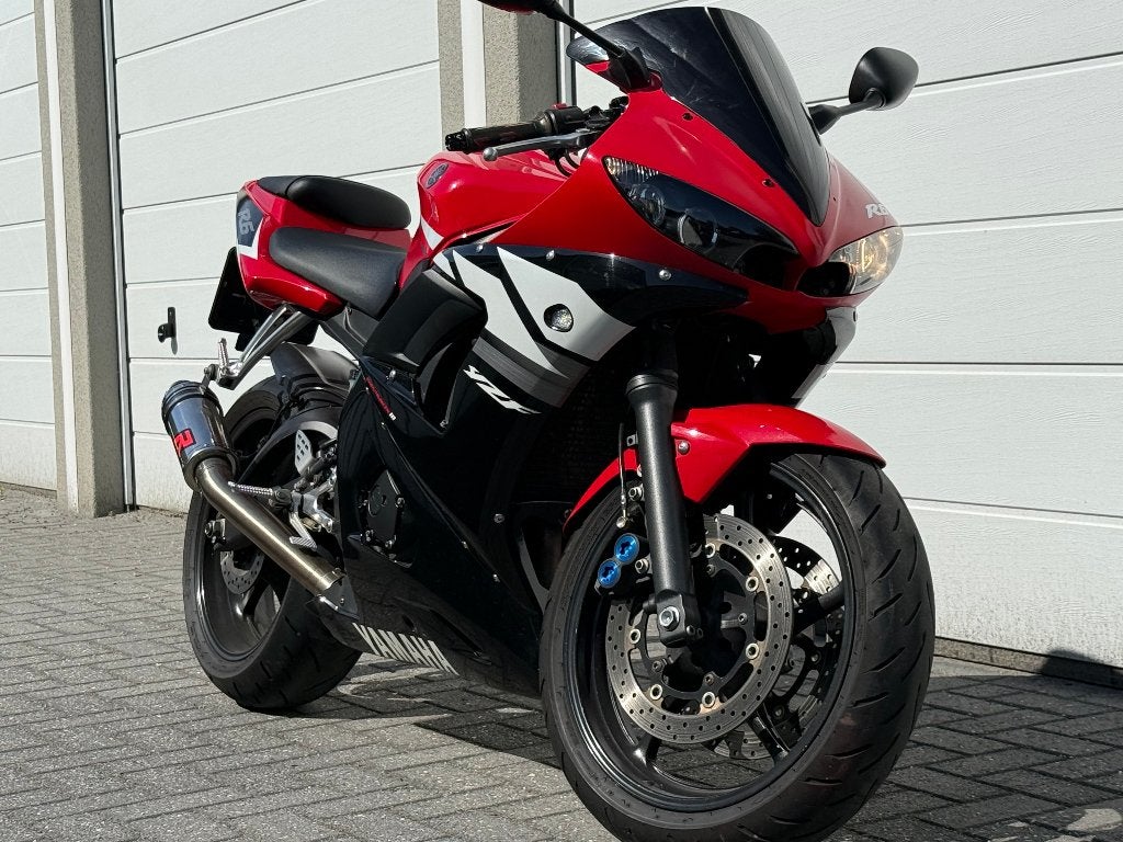Yamaha R6 2003 | VEEL ONDERHOUD | ZEER NETTE STAAT | 35K KM, Sportuitlaat, Motorrijbewijs A, Super Sport, Meer dan 35 kW