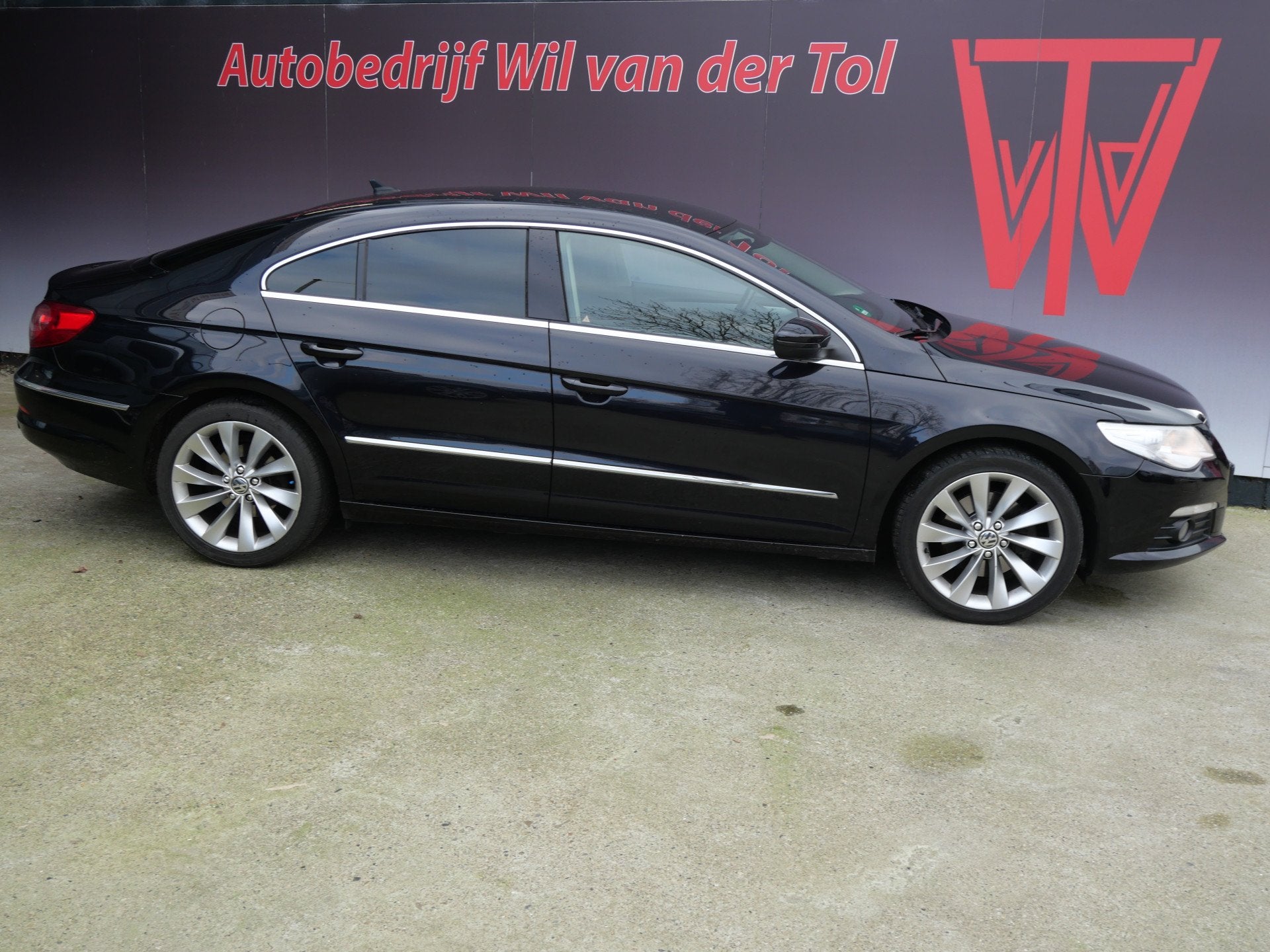Volkswagen Passat CC 1.8 TSI | NAVIGATIE | XENON | 18 INCH |, Auto's, Stof, Zwart, 4 cilinders, Zwart
